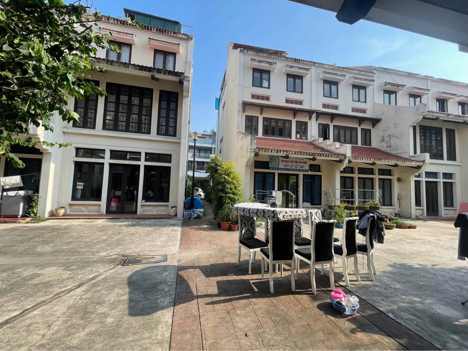 Cần bán Căn hộ chung cư đường Hoàng Quốc Việt, Phường Bãi Cháy, Diện tích 78m², Giá 10.2 Tỷ 7