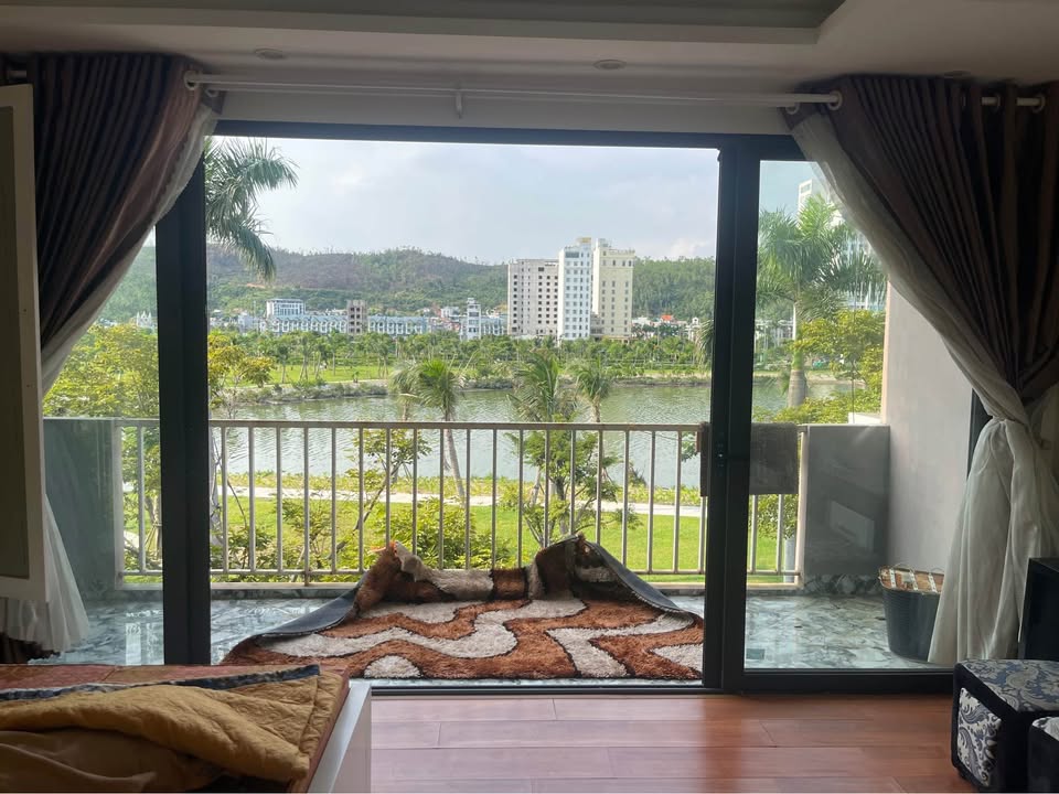 Cần bán Căn hộ chung cư đường Hoàng Quốc Việt, Phường Bãi Cháy, Diện tích 78m², Giá 10.2 Tỷ 8