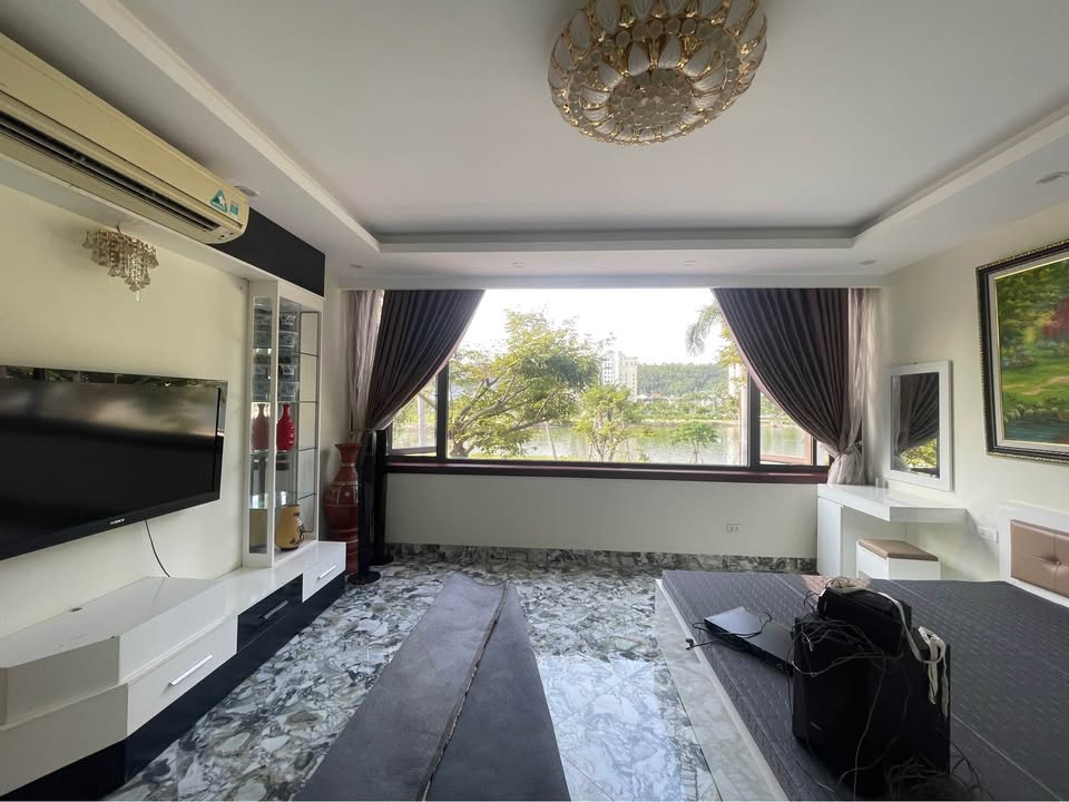 Cần bán Căn hộ chung cư đường Hoàng Quốc Việt, Phường Bãi Cháy, Diện tích 78m², Giá 10.2 Tỷ 10
