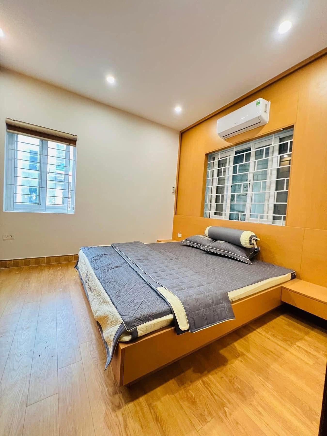 TUYỆT PHẨM TRUNG TÂM BA ĐÌNH - NHÀ ĐẸP Ở LUÔN - 5 TẦNG FULL NỘI THẤT- DÂN XÂY CHẮC CHẮN 4