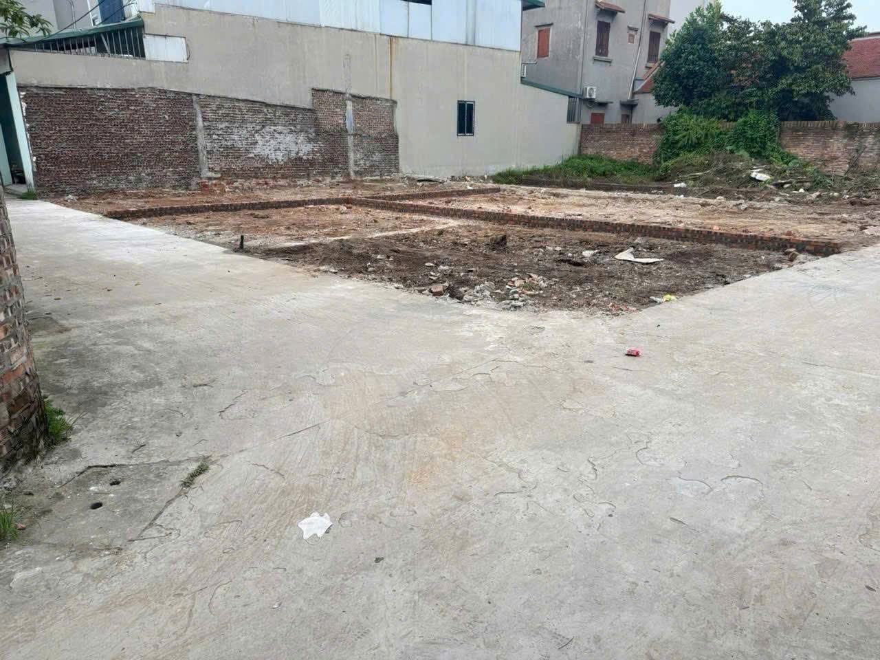 Lô Góc 56m Đường Thông Giá Tốt Đầu Tư Tại Chỉ Đạo - Văn Lâm : 0835459289