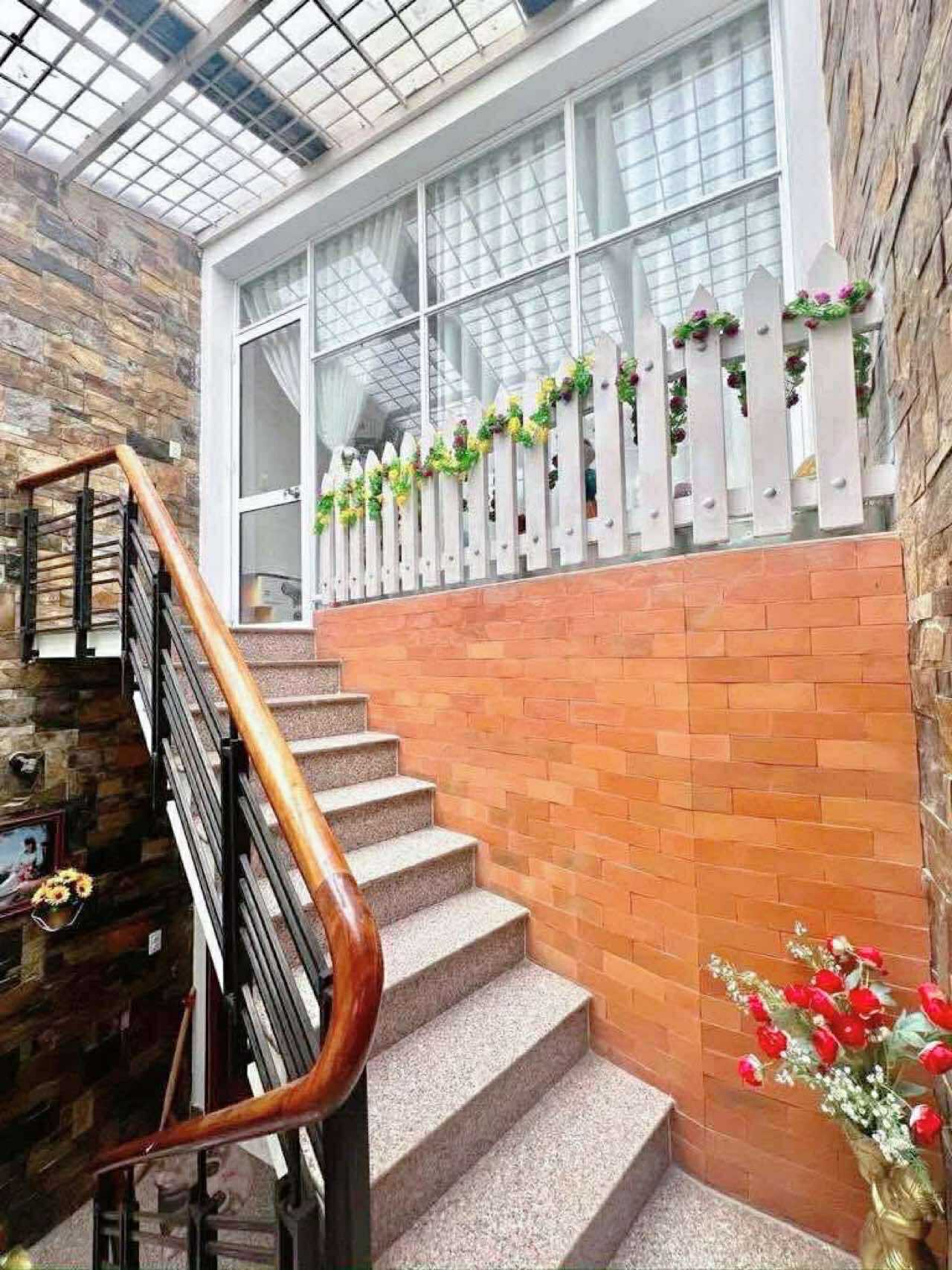 Bán nhà hxh thông 64m2-4tang sát mt Nguyễn Thị Kiêu Q12 , gần UBND phường , 6 tỷ nhỉnh 0932030061 6