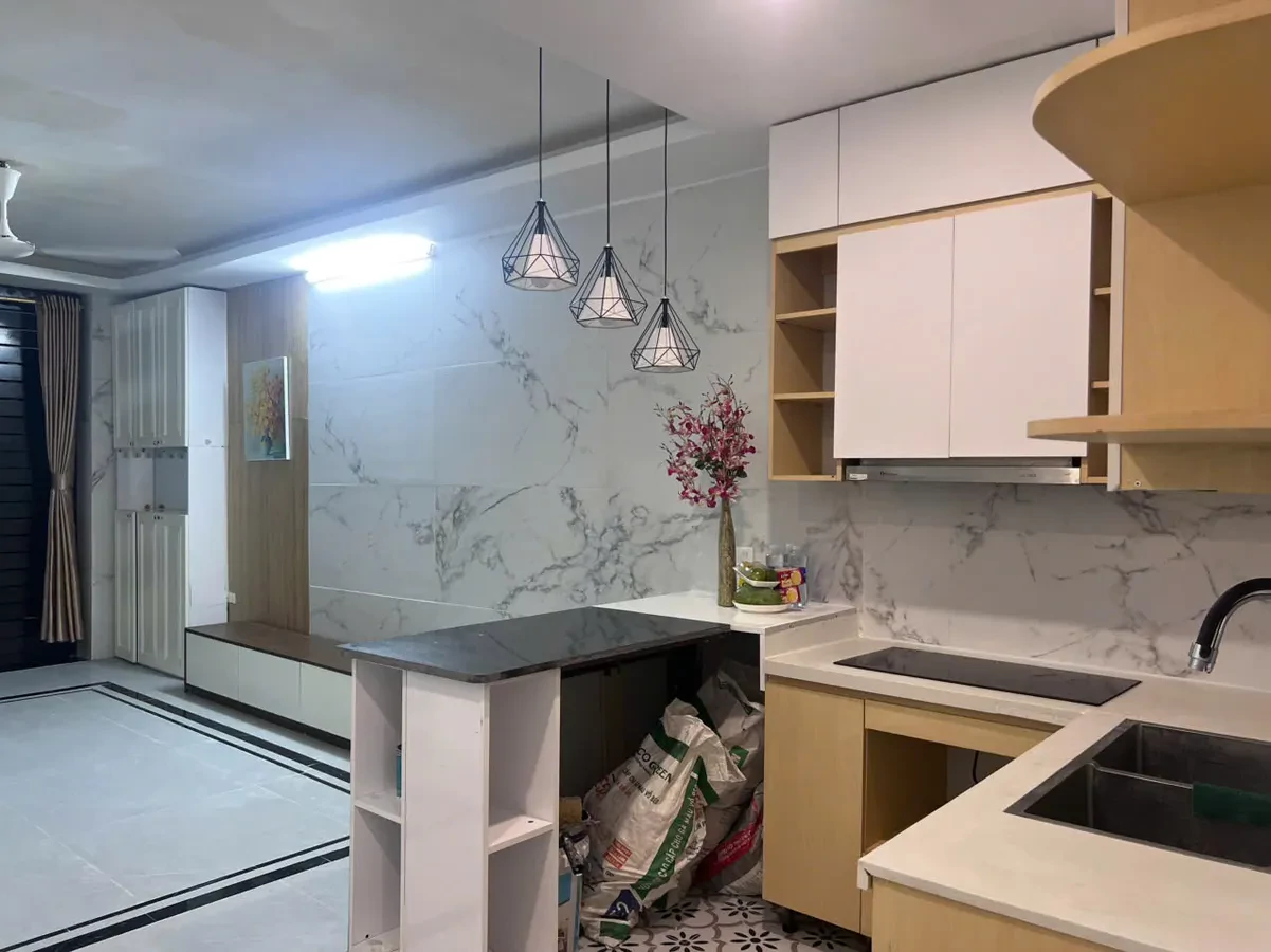 CHỦ CẦN BÁN-NHÀ ĐẸP Ở LUÔN-TẶNG NỘI THẤT-55M 4xTỶ-2THOÁNG-60 M RA MẶT PHỐ LẠC TRUNG 3
