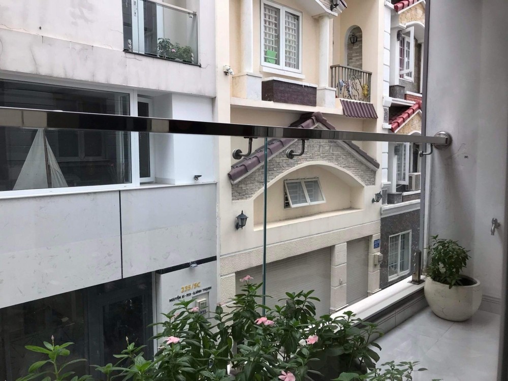 BÌNH THẠNH - KHU PHÂN LÔ ĐỒNG BỘ - HẺM XE HƠI TRẢI NHỰA - NGANG LỚN THÔNG THOÁNG - CHÍNH CHỦ TỰ 5