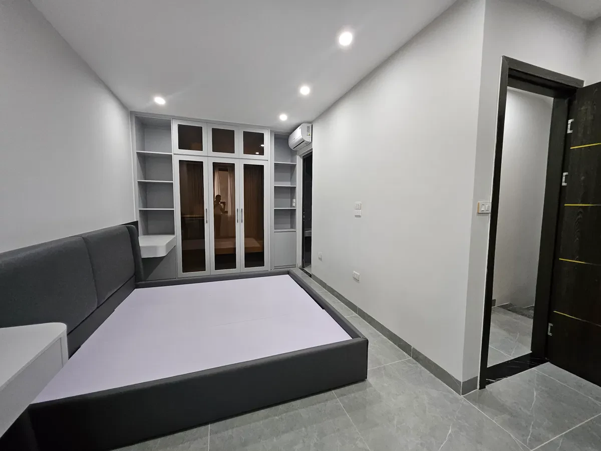 NHÀ MƠI FULL NỘI THẤT Phố Ngọc Lâm 40m2 X  6 tầng mặt tiền 4m, 8.3 tỷ Long Biên. 4