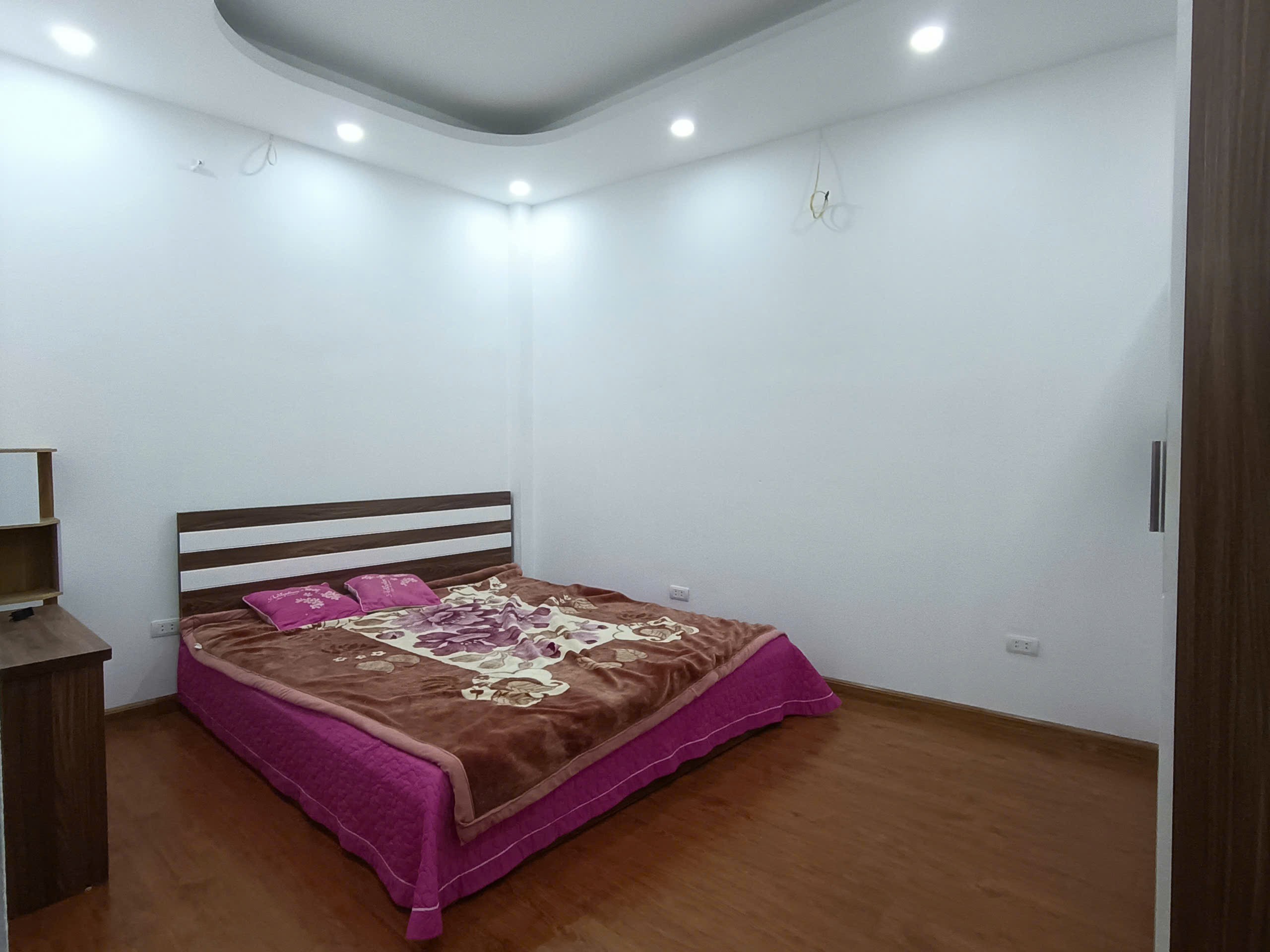 Bán nhà 4 tầng Tứ Hiệp, 42m2, mặt tiền 4m giá 5.5 tỷ