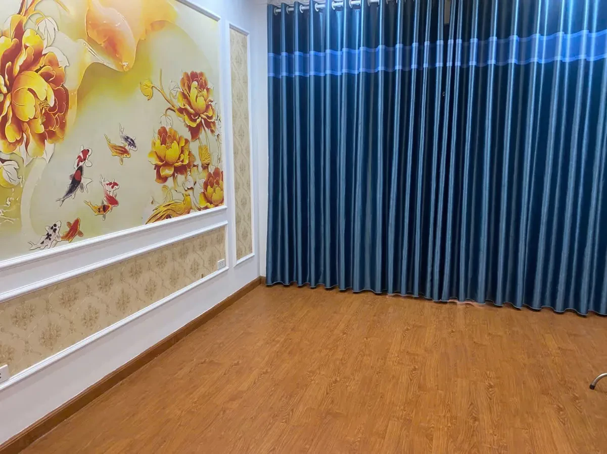 NHÀ MỚI Ở LUÔN Phố Nguyễn Văn Linh 30m2 X 5 tầng,mặt tiền 3.84m, 5.4 tỷ Long Biên. 4