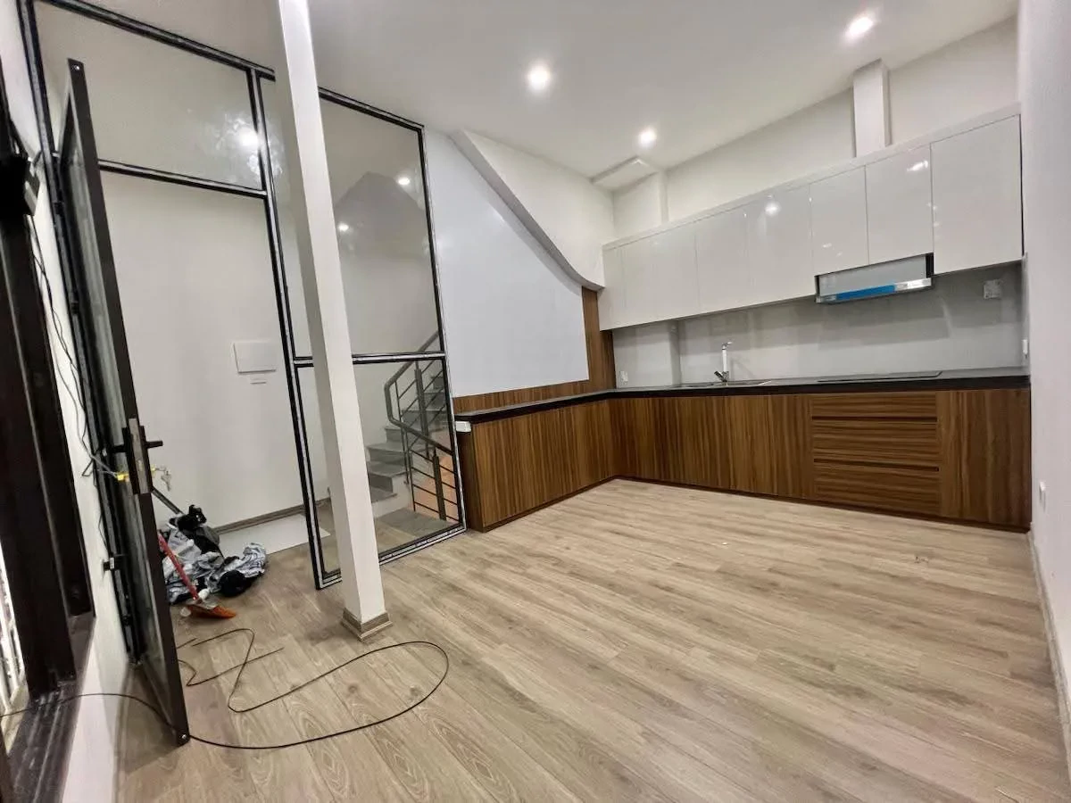 Bán Nhà Thổ Quan 30/37m2. 4 tầng. mặt tiền 7.9m. giá 7.45 tỷ Đống Đa Hà Nội 3