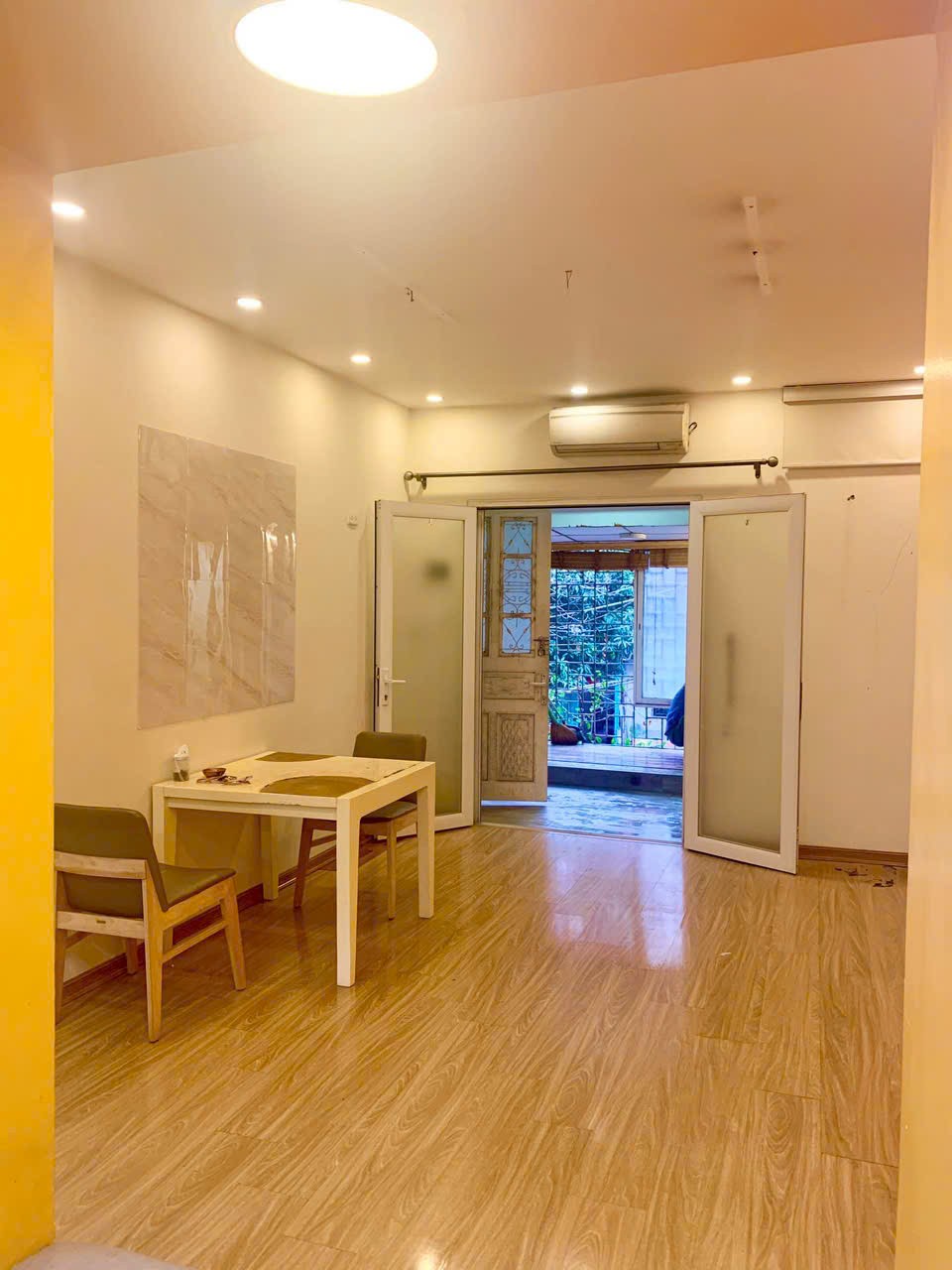 Bán nhà tập thể ngõ 199 Hồ Tùng Mậu - Nam Từ Liêm - Ô TÔ TẢI ĐỖ CỬA 60m giá 2.8 tỷ