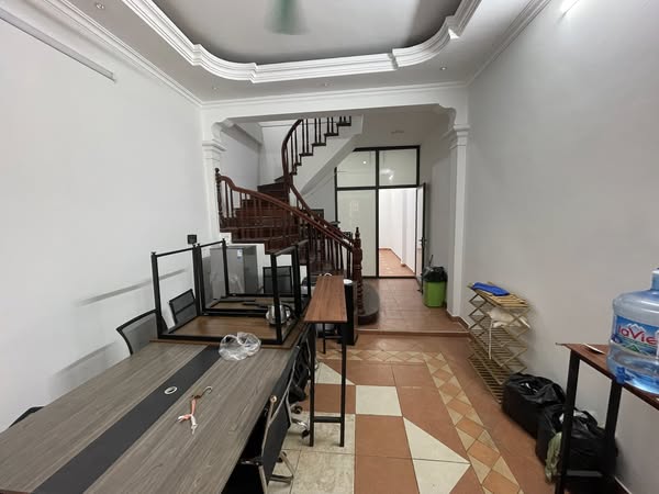 Cho thuê nhà phân lô - ô tô - KD Đầm Trấu, Hai Bà Trưng 60m x 4T, MT 4M giá 22 triệu