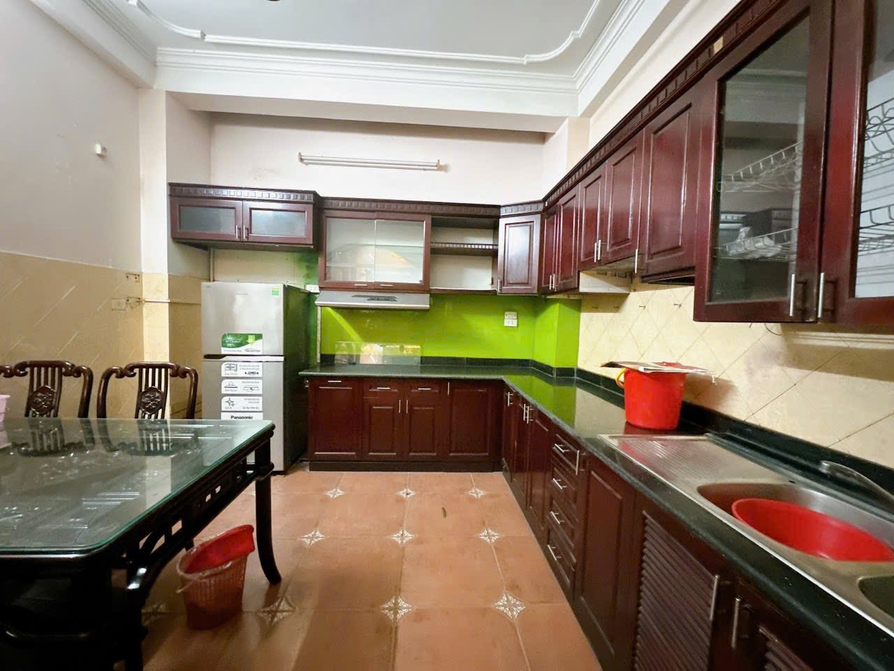 Cho thuê nhà phân lô - ô tô - KD Đầm Trấu, Hai Bà Trưng 50m x 5T, 6 NGỦ giá 17 triệu 2