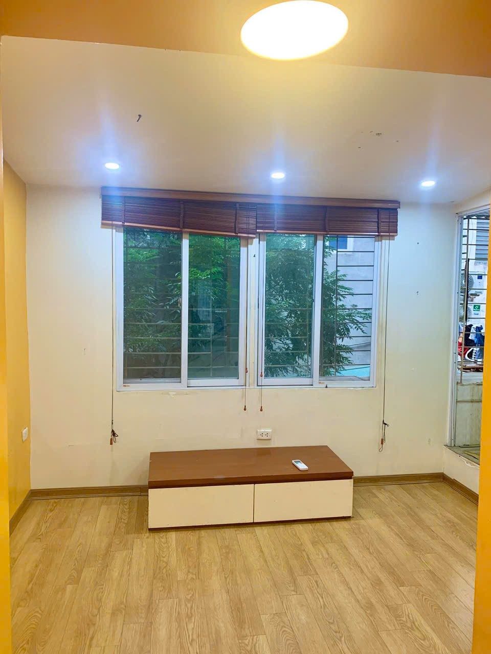 Bán nhà tập thể ngõ 199 Hồ Tùng Mậu - Nam Từ Liêm - Ô TÔ TẢI ĐỖ CỬA 60m giá 2.8 tỷ 2