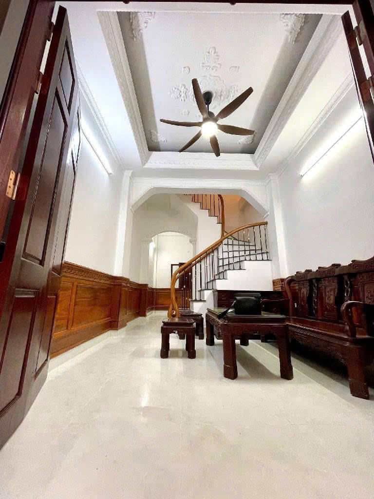 Cho thuê nhà đẹp ngõ 254 Minh Khai - quận Hai Bà Trưng 33m x 4T, 4 NGỦ giá 12 triệu