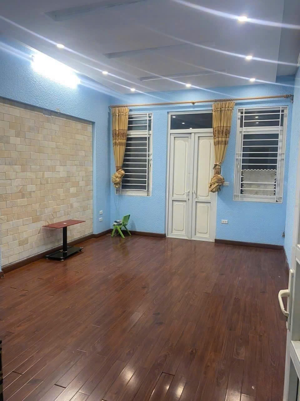 Cho thuê biệt thự Thiên Hiền - Mỹ Đình 130m x 4T giá 42 triệu, 2 mặt tiền, ô tô -  KD 3