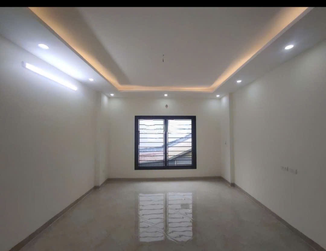Cho Thuê nhà ngõ 38 Đê Tô Hoàng -  Hai Bà Trưng 30m x 5T giá 13 triệu, 20m ra ô tô 3