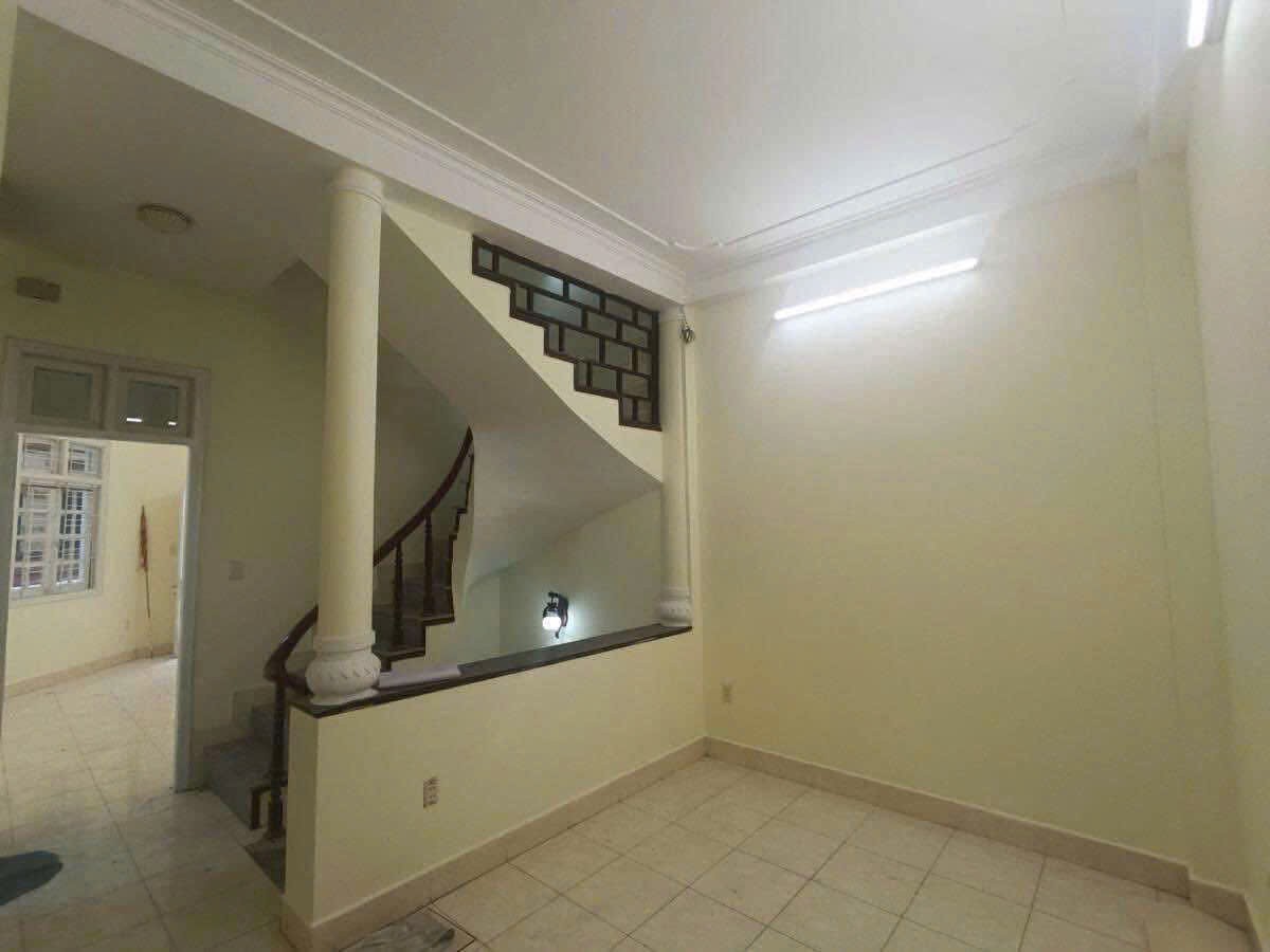 Cho thuê nhà ngõ ô tô - KD Hồng Mai - Bạch Mai - Hai Bà Trưng 50m x 4T, 4PN giá 12 triệu 3