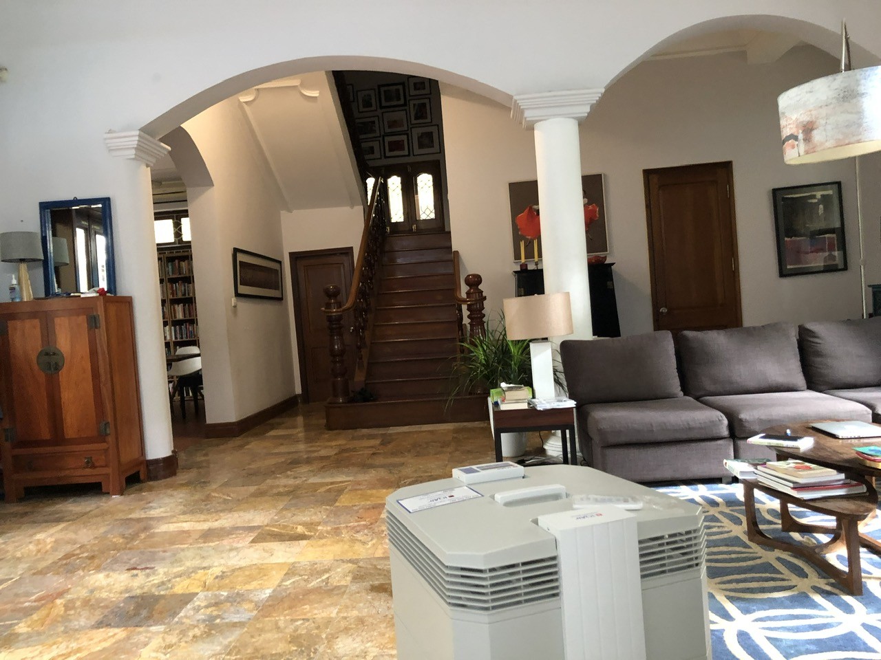 Cho thuê biệt thự Tô Ngọc vân, Tây Hồ 450m x 4T giá 115 triệu, ở và kinh doanh đa dạng 3