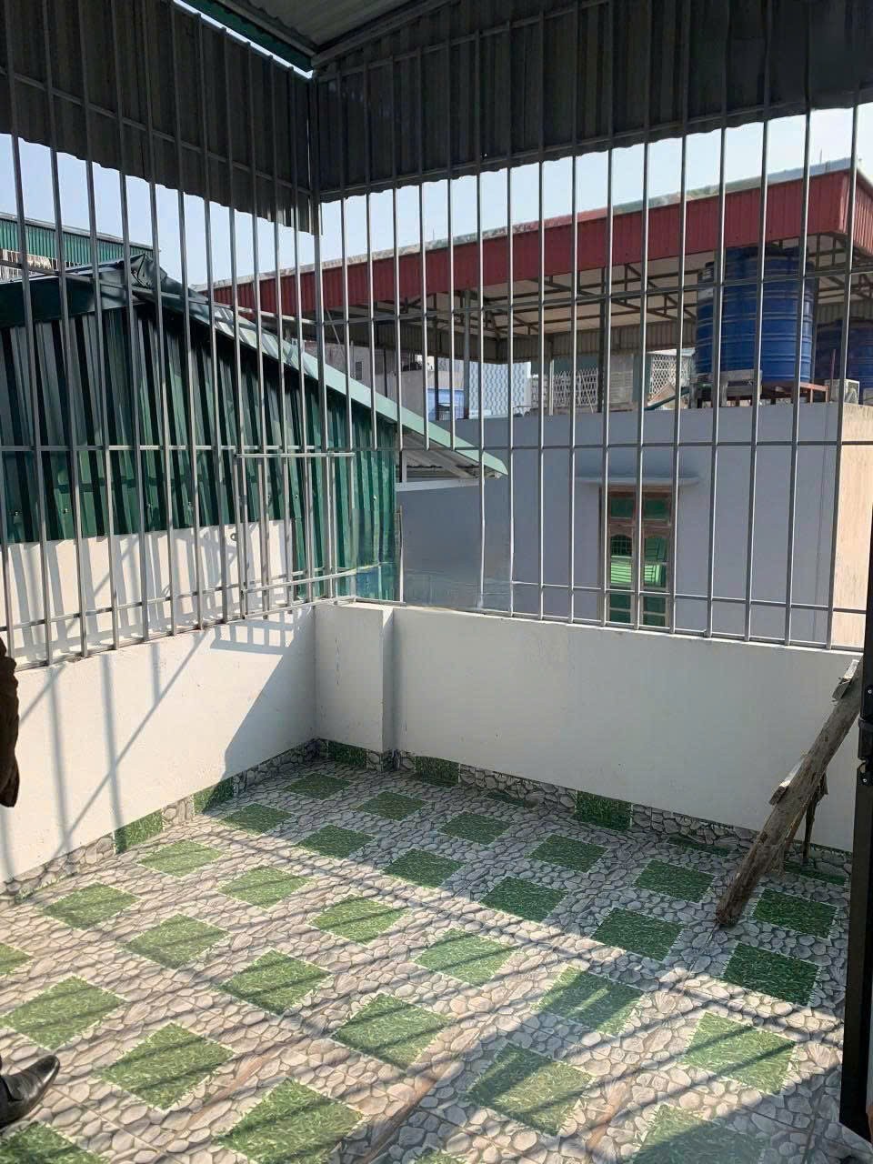 Cho thuê nhà riêng ngõ 44 Trần Thái Tông, Dịch Vọng Hậu, Cầu Giấy 30m x 5T giá 14 triệu 4
