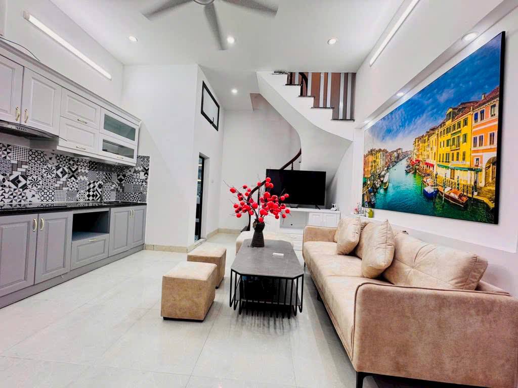 PHỐ XỐM - 104M NHỈNH 17 TỶ - ÔTÔ TRÁNH - GẦN CHỢ XỐM - ĐH ĐẠI NAM ..KHU DÂN TRÍ CAO