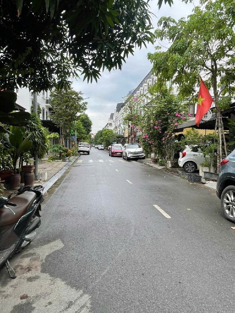 LACASTA KHU ĐÔ THỊ VĂN PHÚ HÀ ĐÔNG - SIÊU PHẨM 75M CHỈ NHỈNH 23 TỶ -VỊ TRÍ ĐẮC ĐỊA KINH DOANH VĂN