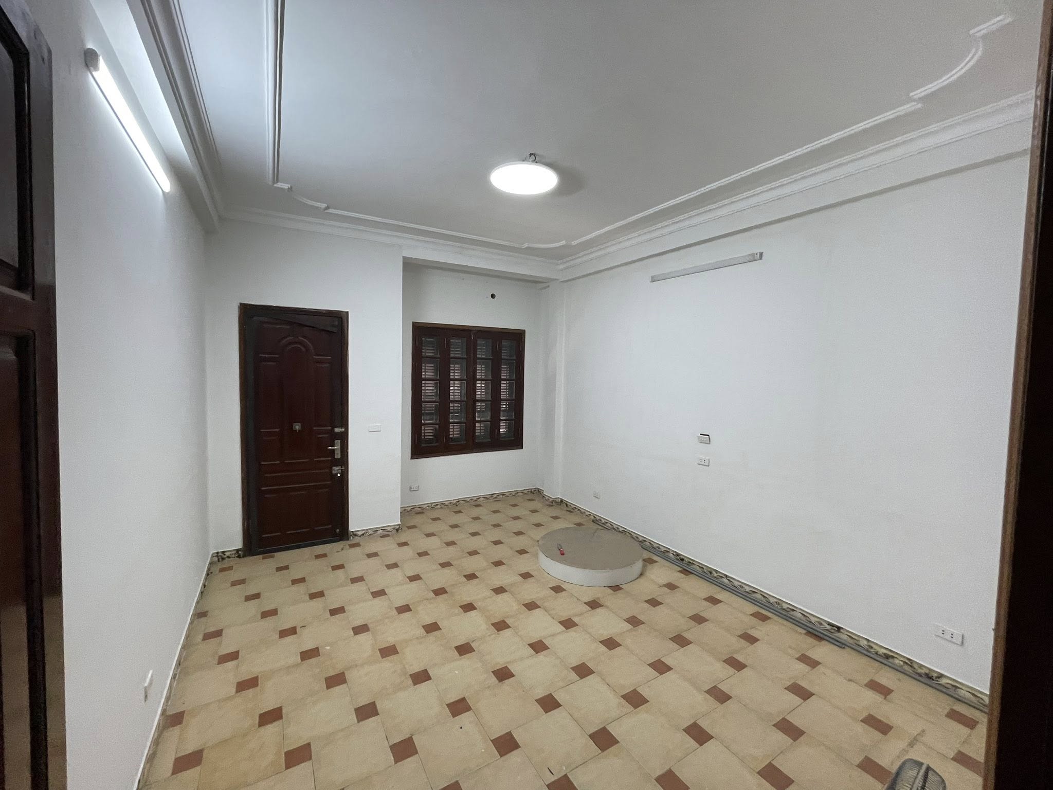 Cho thuê nhà phân lô - ô tô - KD Đầm Trấu, Hai Bà Trưng 60m x 4T, MT 4M giá 22 triệu 4