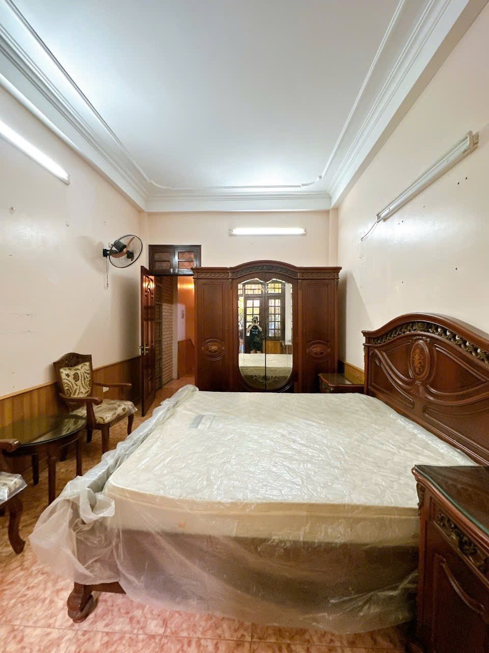 Cho thuê nhà phân lô - ô tô - KD Đầm Trấu, Hai Bà Trưng 50m x 5T, 6 NGỦ giá 17 triệu 5