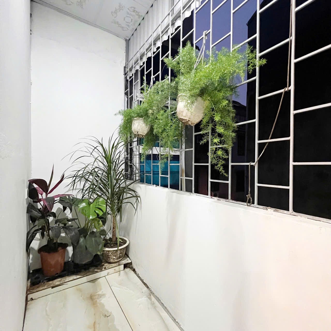 Cho thuê CHDV Phan Bội Châu - Hoàn Kiếm 90m x 3T, 6 phòng full đồ giá 35 triệu 5