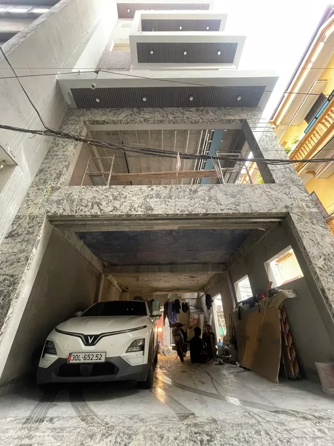 NHÀ ĐẸP LÔ GÓC 3 MẶT ĐƯỜNG Phố Ngọc Thụy 54m2 X 6 tầng mặt tiền 5.2m, 16.9 tỷ Long Biên. 2