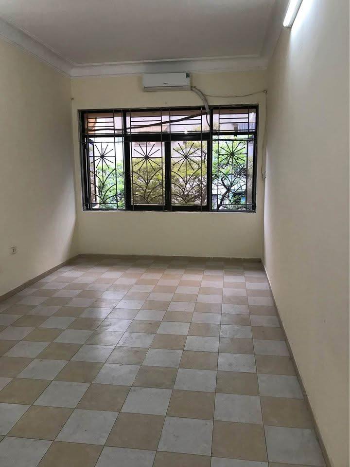 Cho thuê nhà riêng ngõ 120 Trần Cung -  Cầu Giấy - ô tô đỗ cửa 51m x 4T - giá 14.5 triệu 2