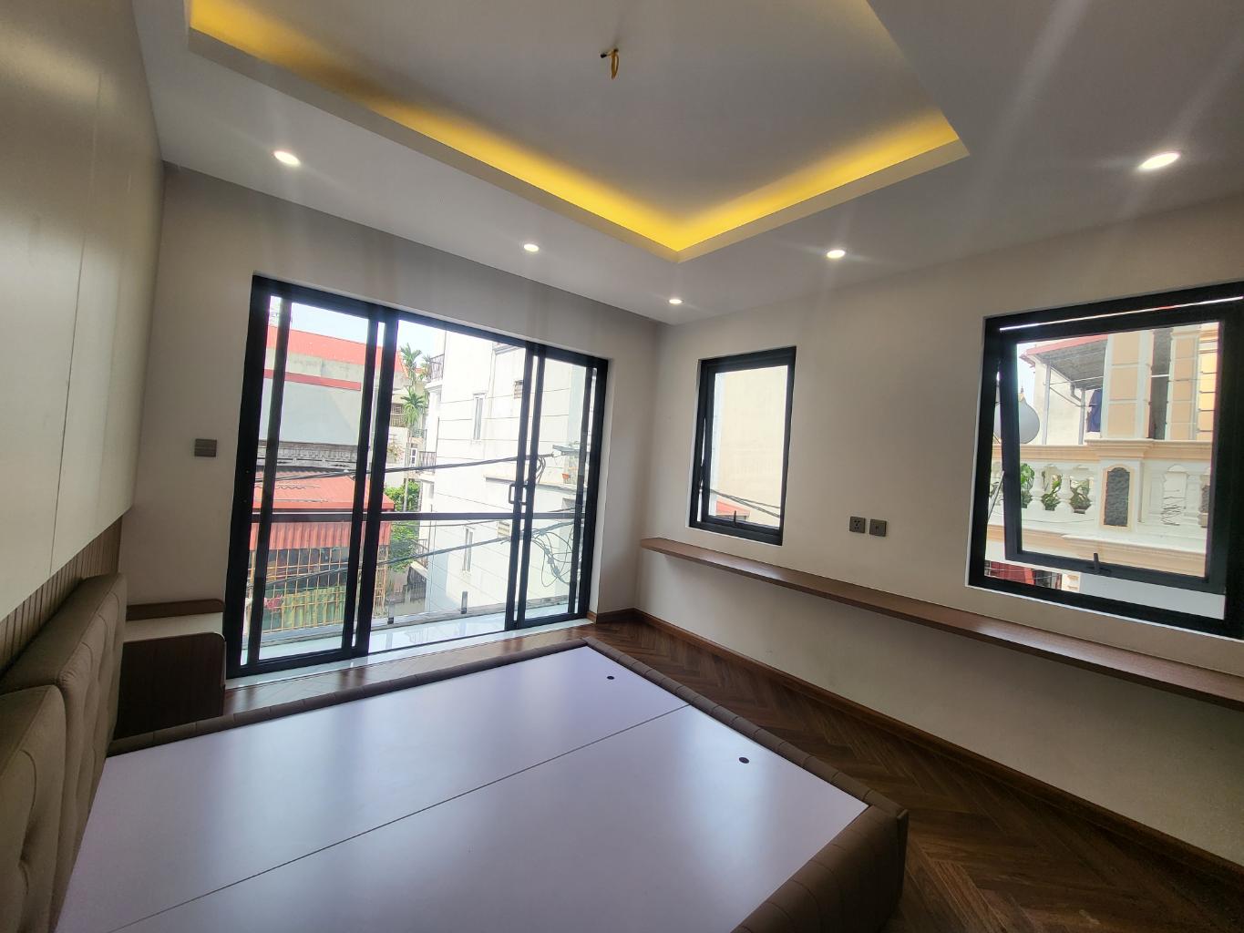 MẶT NGÕ OTO TRÁNH -LÔ GÓC- KINH DOANH - NHÀ MỚI THANG MÁY - OTO VÀO NHÀ 3