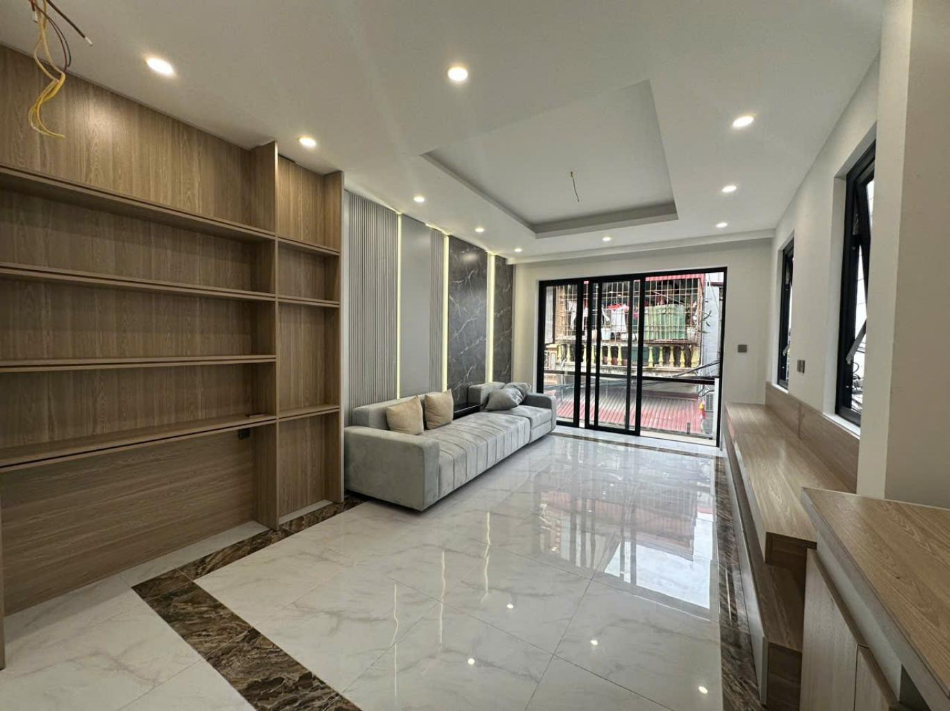 MẶT NGÕ OTO TRÁNH -LÔ GÓC- KINH DOANH - NHÀ MỚI THANG MÁY - OTO VÀO NHÀ 2