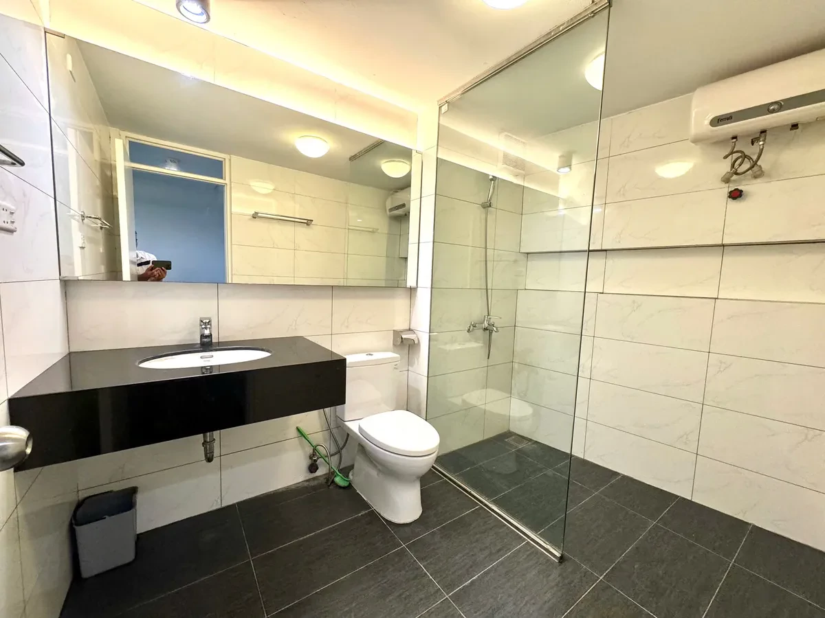 BÁN NHÀ RIÊNG PHỐ Bồ Đề 32m2 X 5 tầng mặt tiền 4m, 7.5 tỷ Long Biên. 3