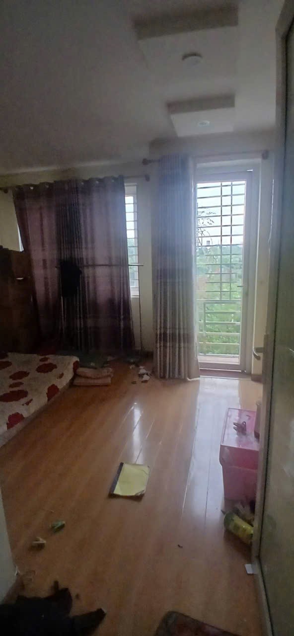 NHÀ ĐẸP, MỚI KINH KOONG,4 TẦNG,NỘI THẤT ĐẦY ĐỦ,SẤP SỈ 5 TỶ 2