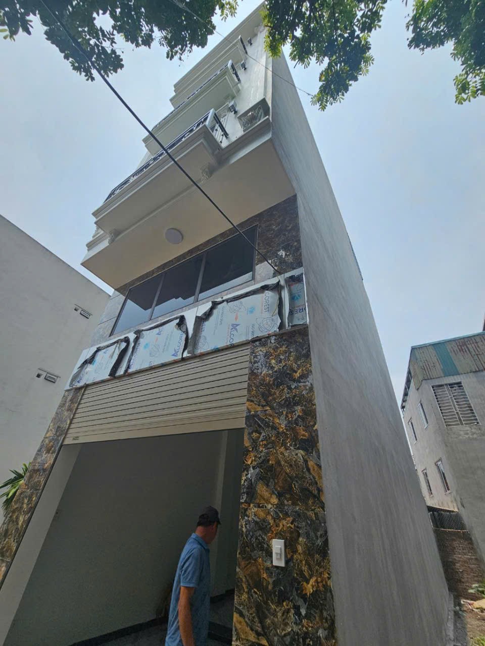 NHÀ MỚI KÍNH COONG -ĐẠI HƯNG- LẠC THỊ- NGÕ NÔNG - 3 THOÁNG - Ở CỰC SƯỚNG-Ô TÔ ĐỖ CỔNG -NHỈNH 4
