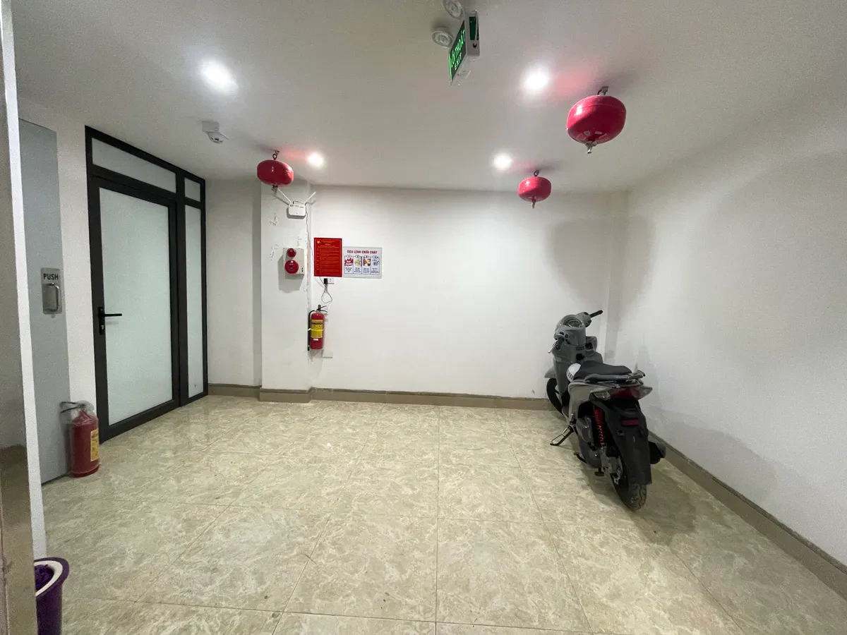 Bán nhà Kim Giang 5 tầng, 38m2, mt 4m giá 7.4 tỷ, cho thuê 40 triệu/tháng 3