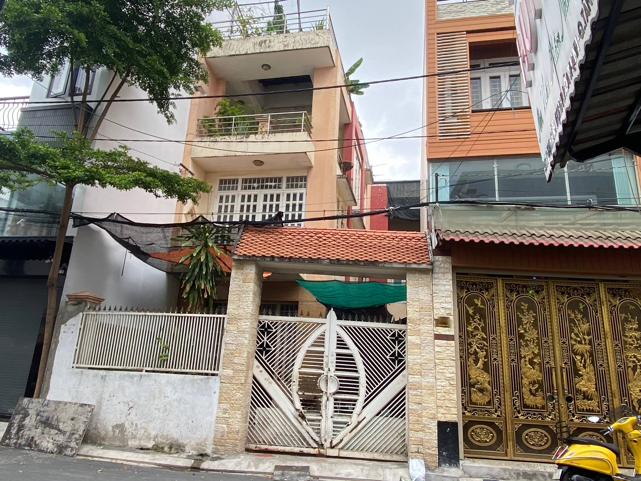 Cần bán Biệt thự đường Trịnh Đình Trọng, Phường Hòa Thạnh, Diện tích 142m², Giá 13 Tỷ