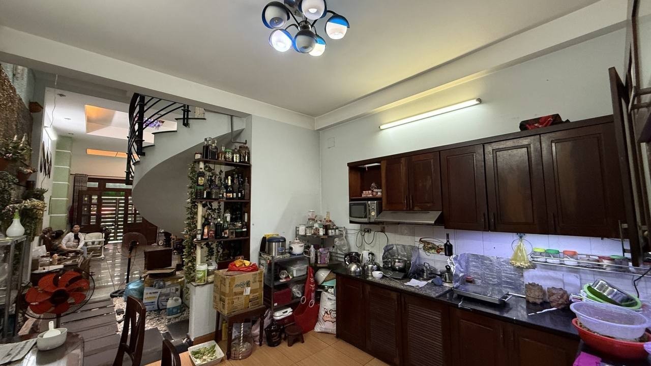 Bán nhà Mặt Tiền Khu Tân Hương - CN95m2 - Đường Võ Công Tồn, Tân Phú 3