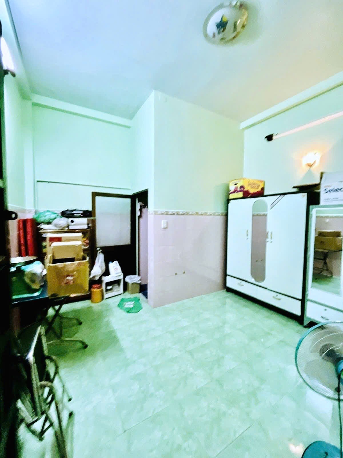 Chỉ 5.59 TỶ TL! Bán Nhà 4 Tầng – HẺM XE HƠI – Ngay CV Làng Hoa – Lê Văn Thọ! 3