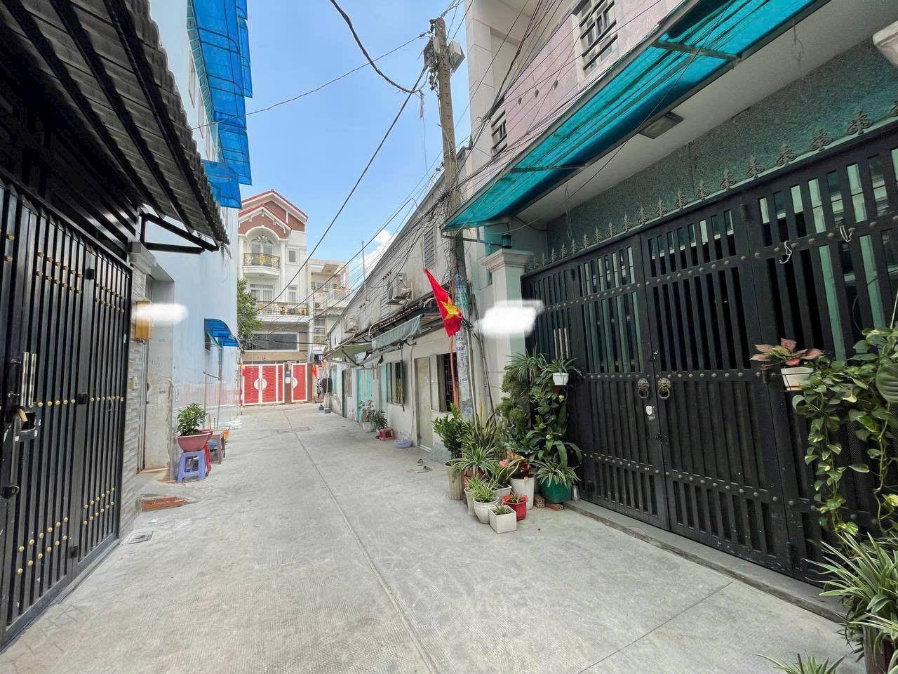 Bán nhà hẻm xe hơi 5m 71m² - Đường Gò Dầu,  Tân Phú - 5PN - 6,3 tỷ