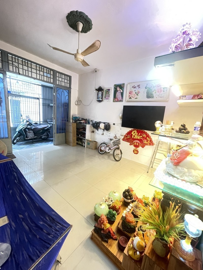 Bán nhà riêng DT 48m2 - Hẻm xe hơi Đường Trường Chinh, Quận Tân Phú 3