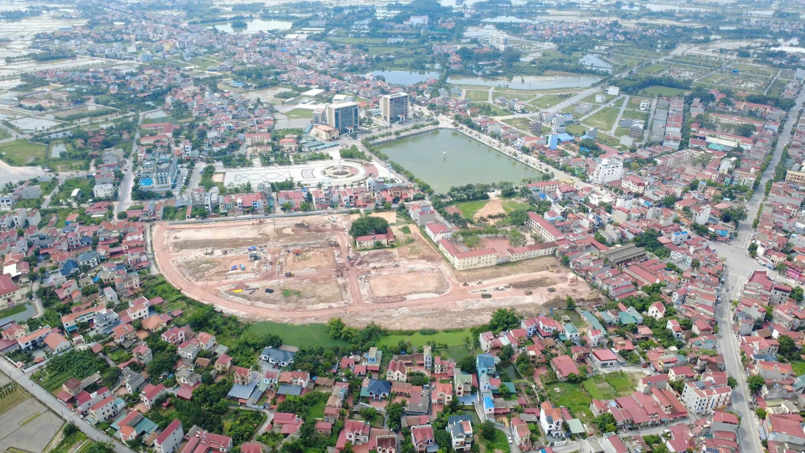 Cần bán Đất cạnh hồ cảnh quan, quảng trường trung tâm  80m², Giá Thương lượng