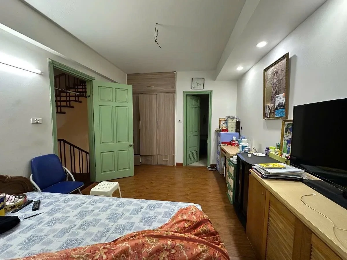 Biệt thự 256m2, 4 tầng, hồ Linh Đàm, giá 58 tỷ 3