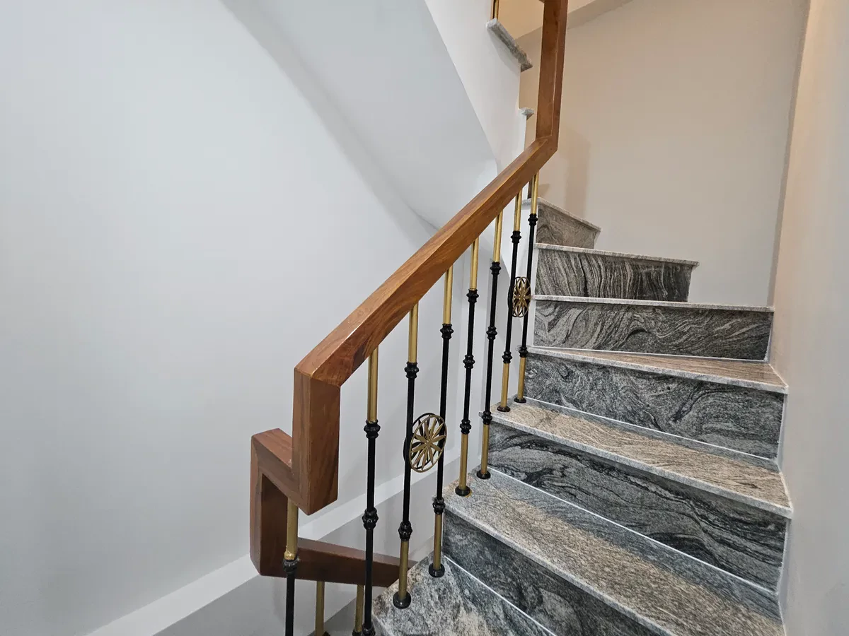 NHÀ MƠI FULL NỘI THẤT Phố Ngọc Lâm 40m2 X  6 tầng mặt tiền 4m, 8.3 tỷ Long Biên. 3