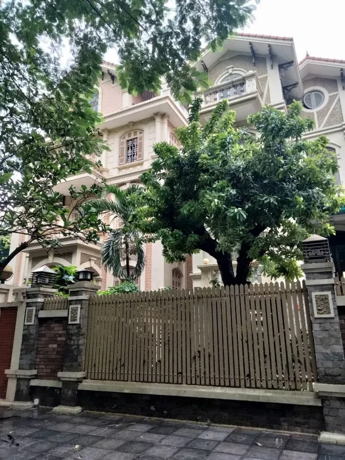 Biệt thự 4 tầng, 308m2 KĐT Linh Đàm, mặt tiền 14m, giá 72 tỷ