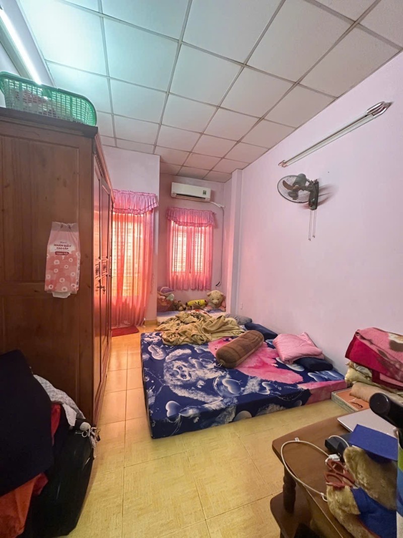 Bán nhà 2 tầng giá chỉ 3.78  tỷ ngay trung tâm Quận 8 – Hẻm thông, sổ riêng, vào ở ngay