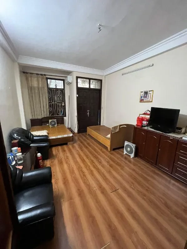 NHÀ ĐẸP XÂY ĐỘC LẬP 2 MẶT NGÕ Phố Nguyễn Văn Cừ 72m2 X 5 tầng,mặt tiền  4m, 11.5 tỷ Long Biên. 4