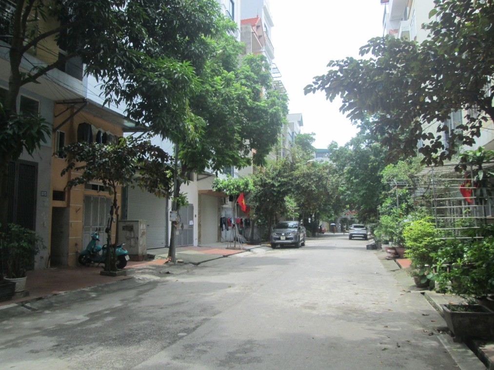 Tôi bán đất DV Chìa Quan, Đa Sỹ cạnh công viên Hà Đông 54m2 chỉ 12.2 tỷ. LH 0989.62.6116 2