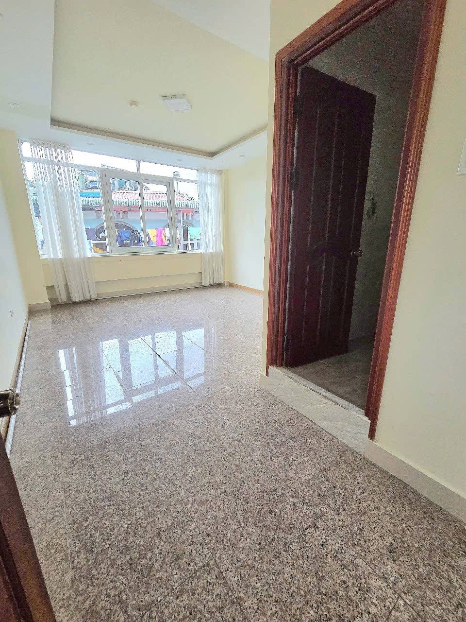 Cần Bán Nhanh Nhà 4 tầng 19 phòng - Ngay Mặt Tiền đường Trần Phú và Chu Văn An, Đà Lạt 45 tỷ 5