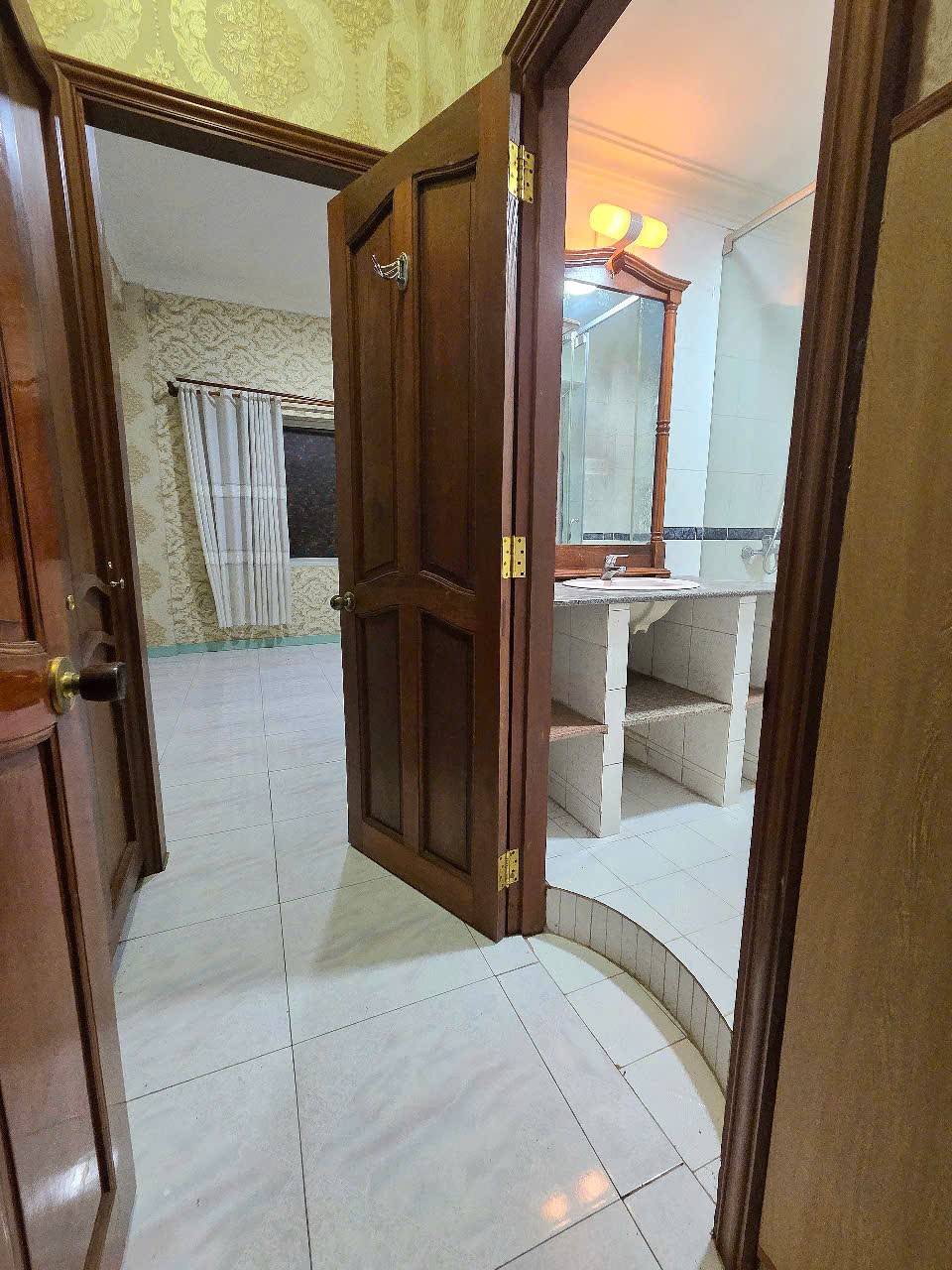 Cần Bán Nhanh Nhà 4 tầng 19 phòng - Ngay Mặt Tiền đường Trần Phú và Chu Văn An, Đà Lạt 45 tỷ 4