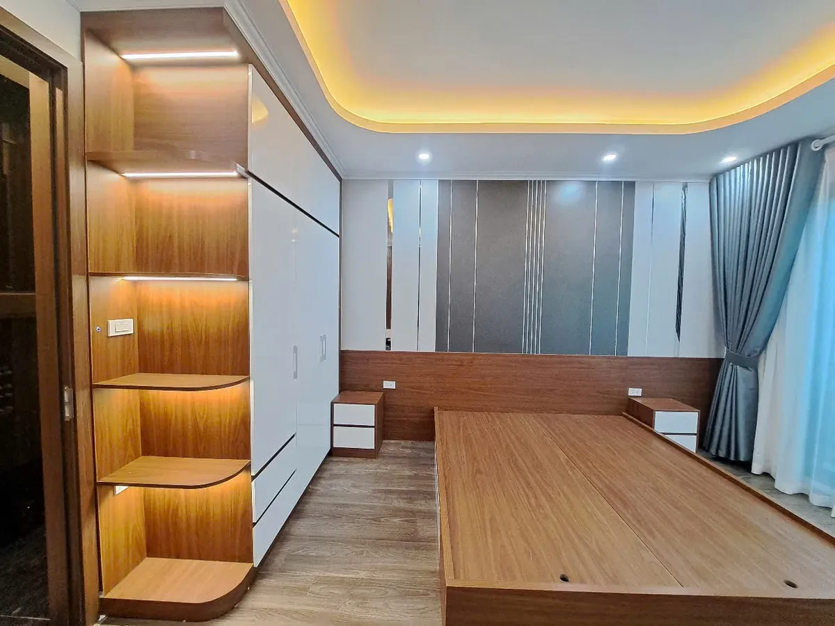 NHÀ MỚI ĐẸP 6 TẦNG THANG MÁY Thạch Bàn 39 m2 X  8.99 tỷ Long Biên. 3